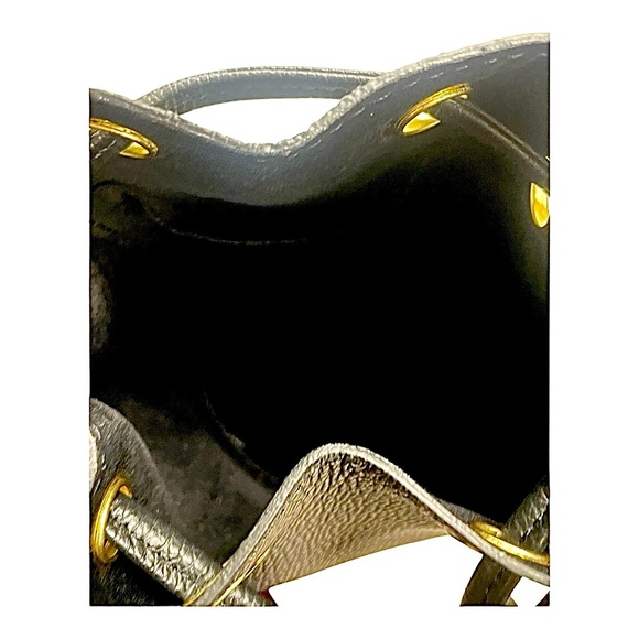 Anna Paola Black Pebbled Leather Small Drawstring Bucket Bag - Picture 5 of 7